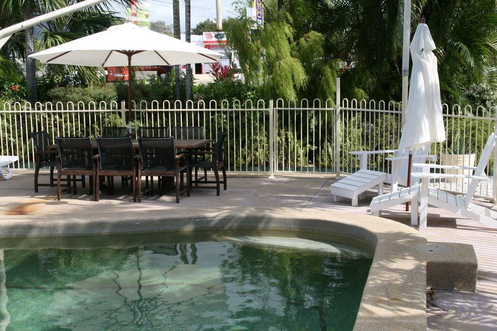 טאונסביל Billabong Lodge Motel מראה חיצוני תמונה